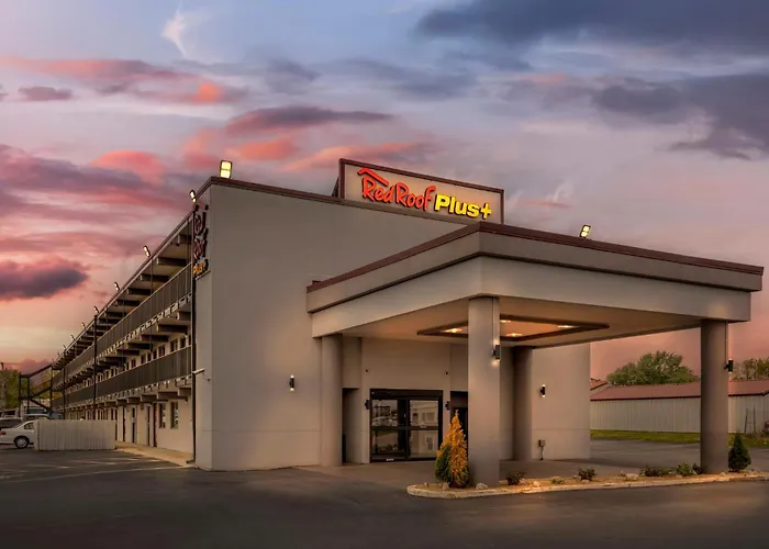 Red Roof Motel